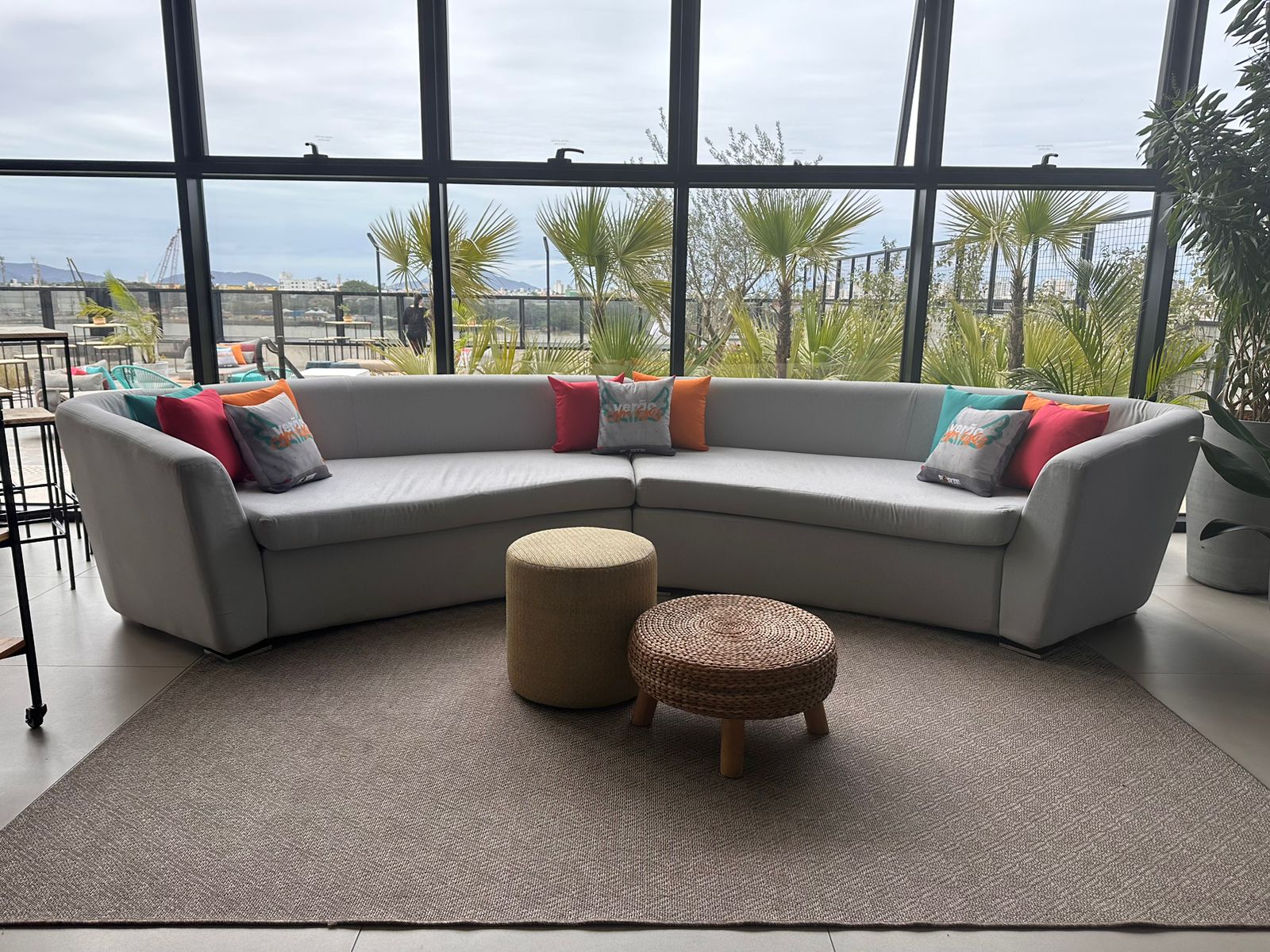 Free HTML5 Template by FREEHTML5.co